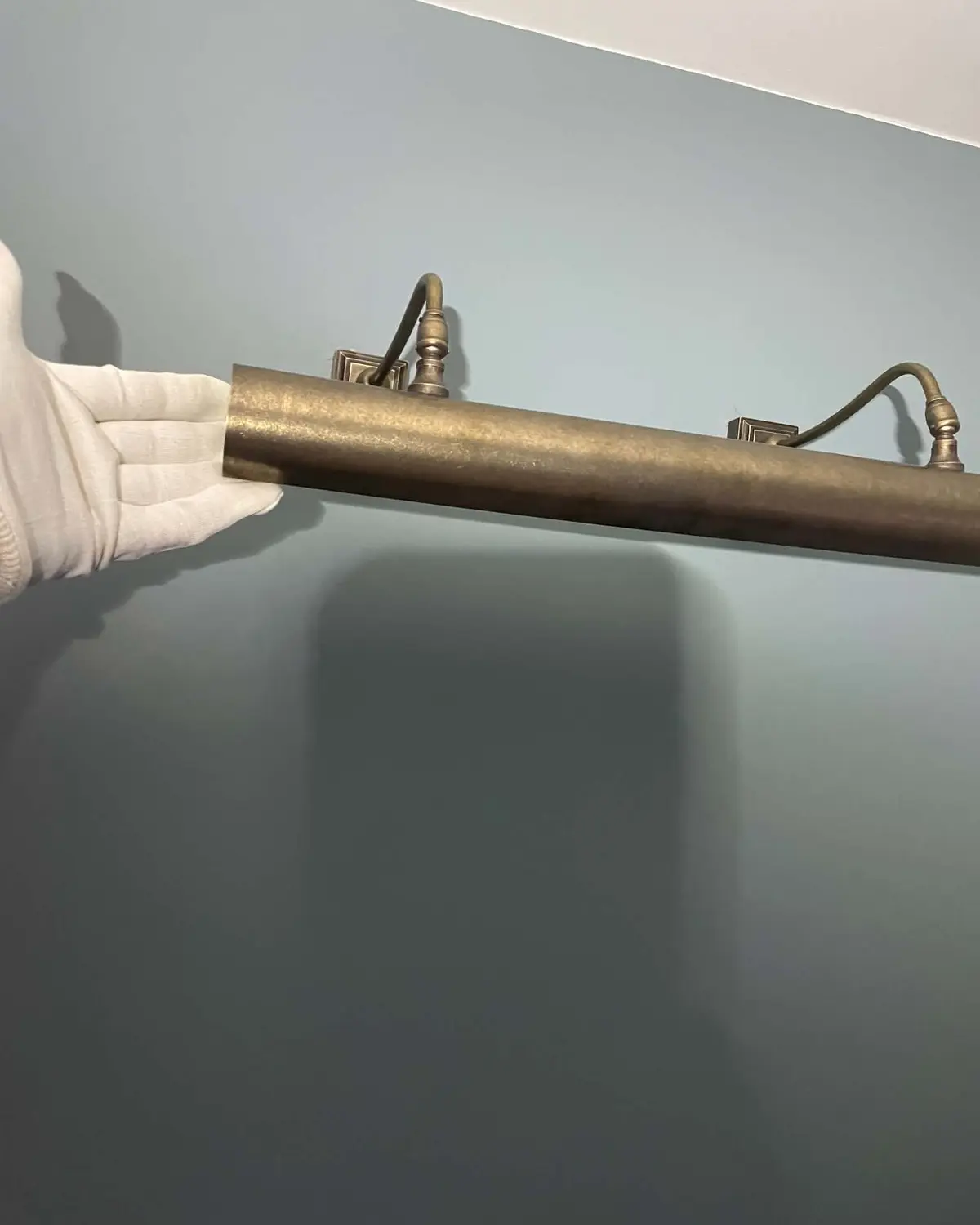 domestic electrician kent expensive light fitting