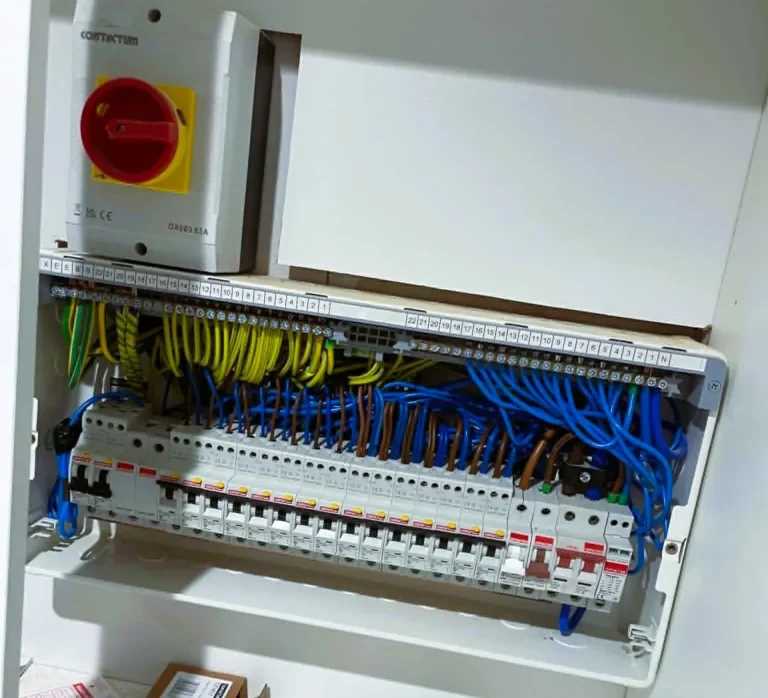 domestic electrician mainstone and medway
